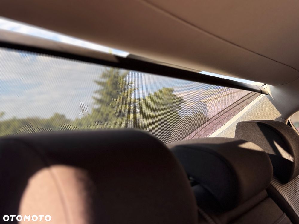 Volkswagen Passat 2.0 TDI Comfortline DSG - 35