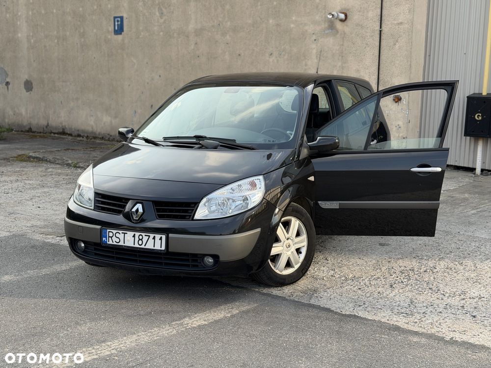 Renault Grand Scenic - 1