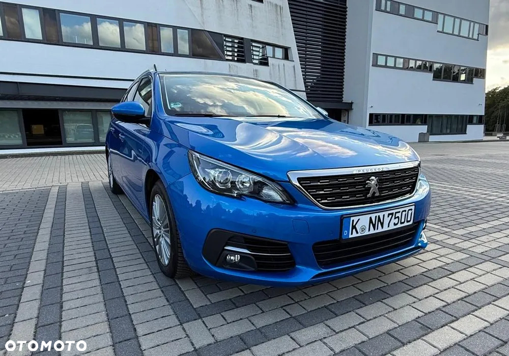 Peugeot 308 SW BlueHDi 130 Allure - 2