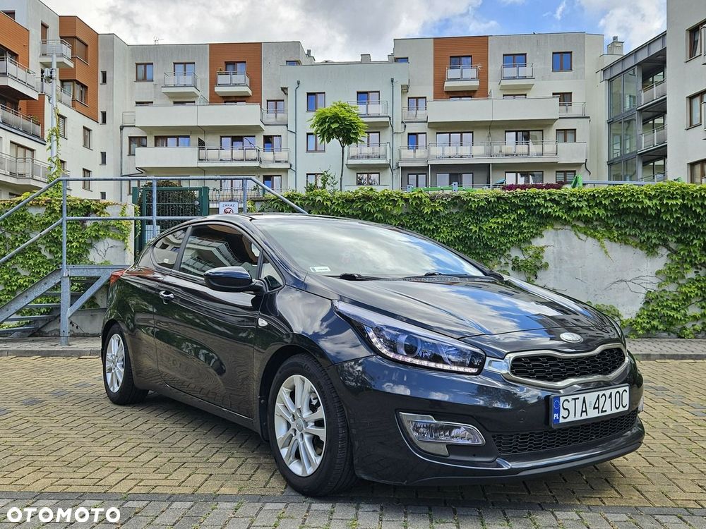 Kia Ceed - 8
