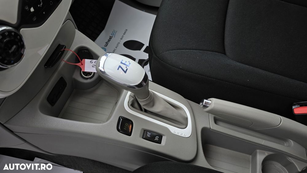Renault ZOE - 18