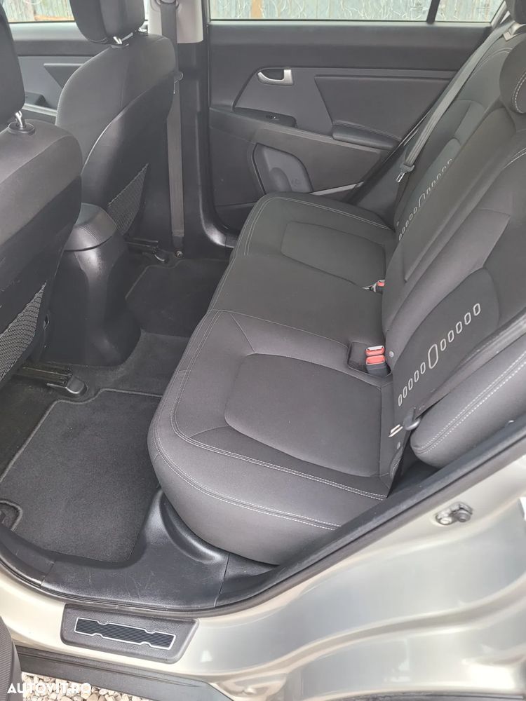 Kia Sportage 1.7 CRDI 2WD ISG Vision - 11