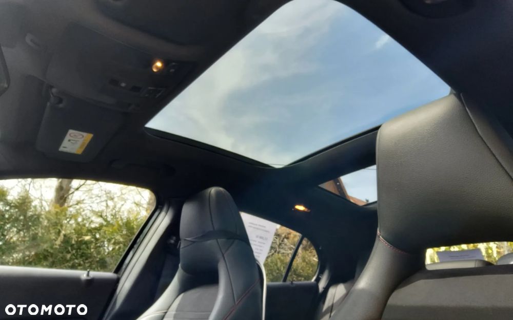 Mercedes-Benz GLA 250 4Matic 7G-DCT AMG Line - 16