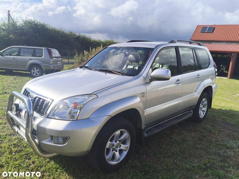 Toyota Land Cruiser - 2