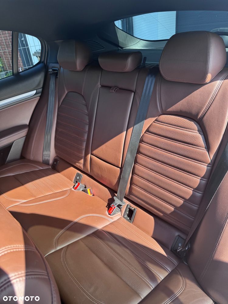 Alfa Romeo Stelvio 2.0 Turbo TI Q4 - 19