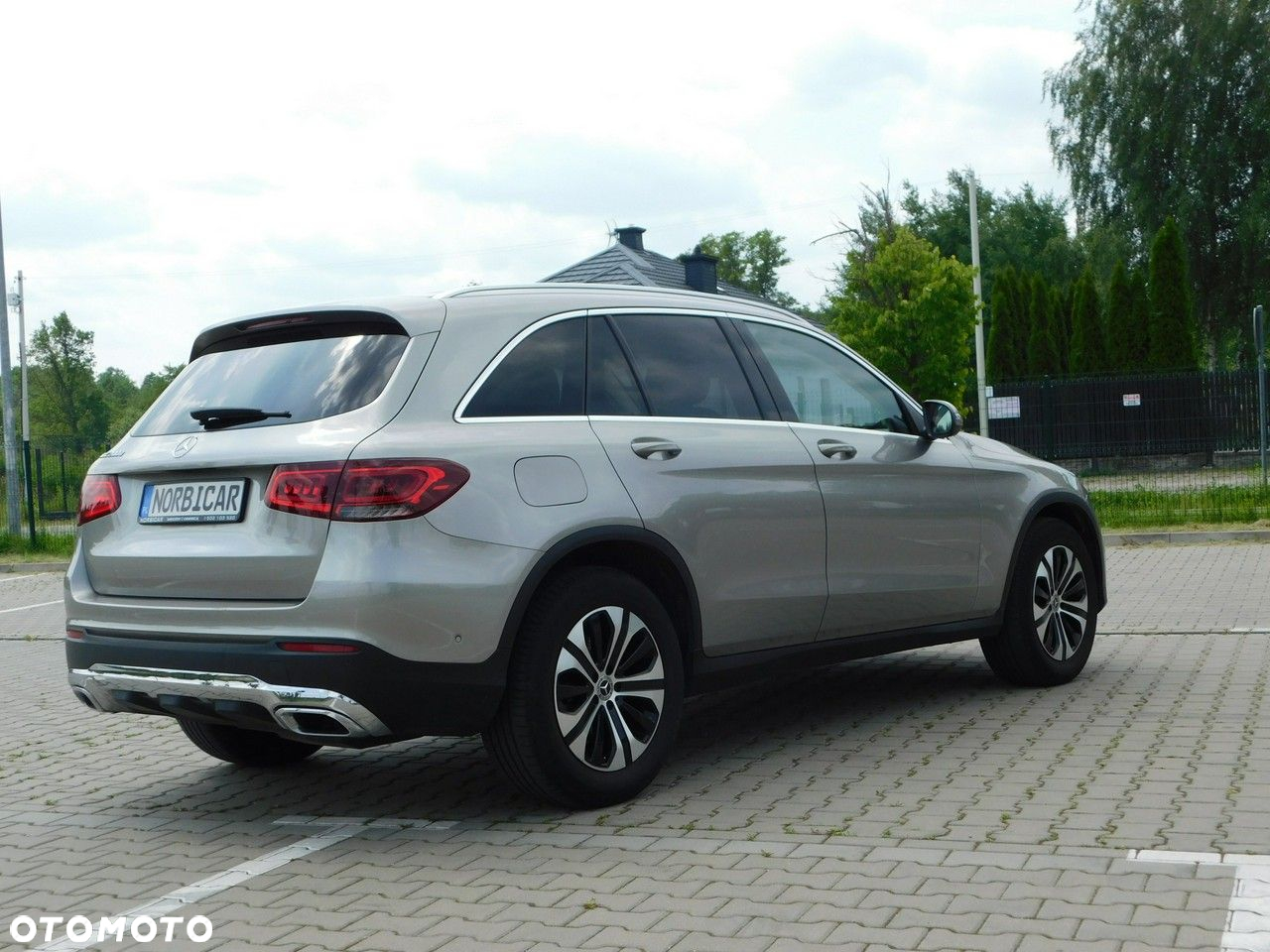 Mercedes-Benz GLC 200 d Business Edition - 4