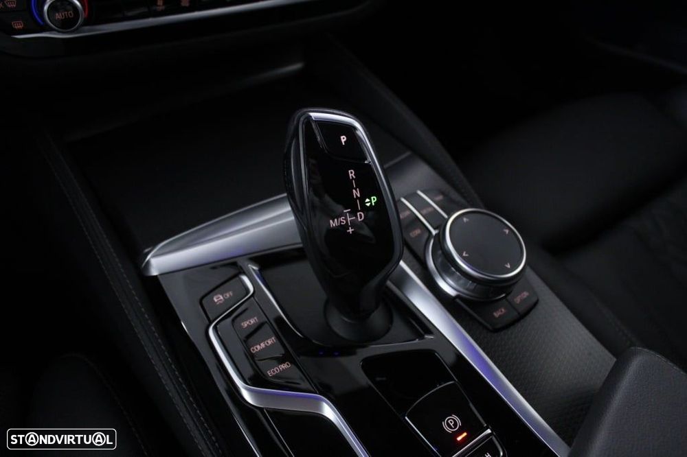 BMW 520 d Pack M Auto - 34