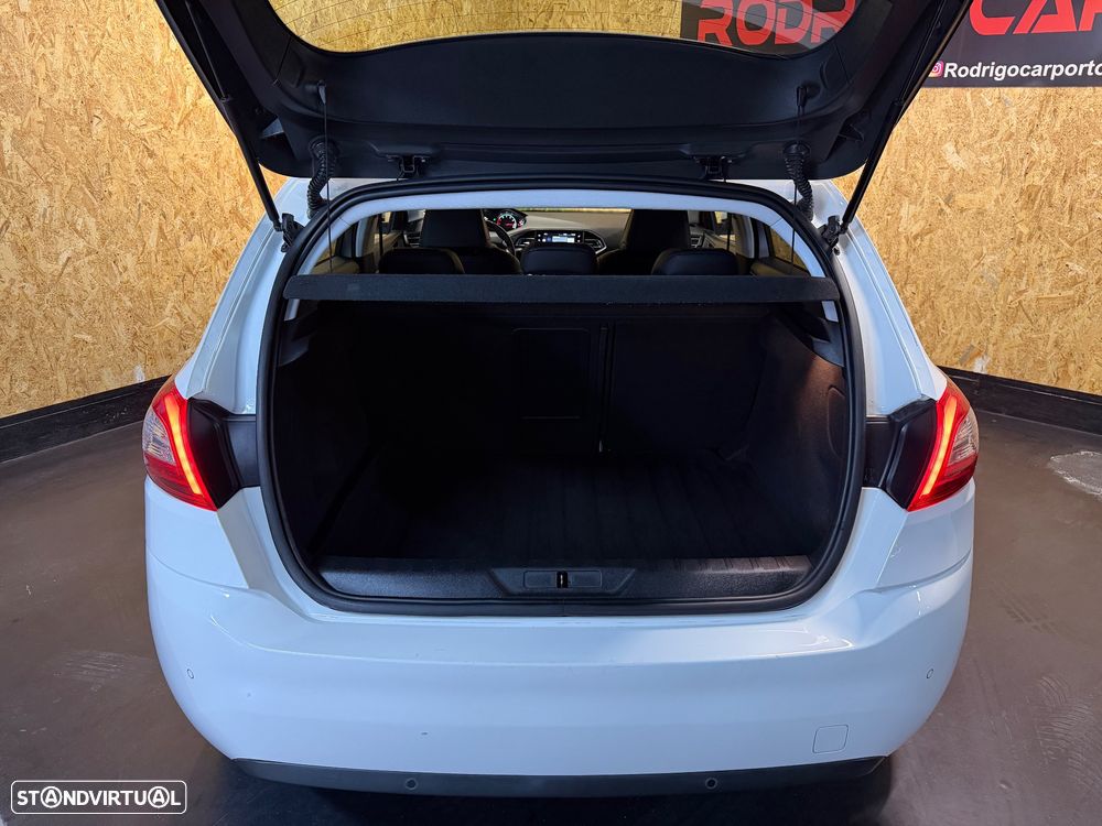 Peugeot 308 130 e-THP Stop & Start Allure - 25