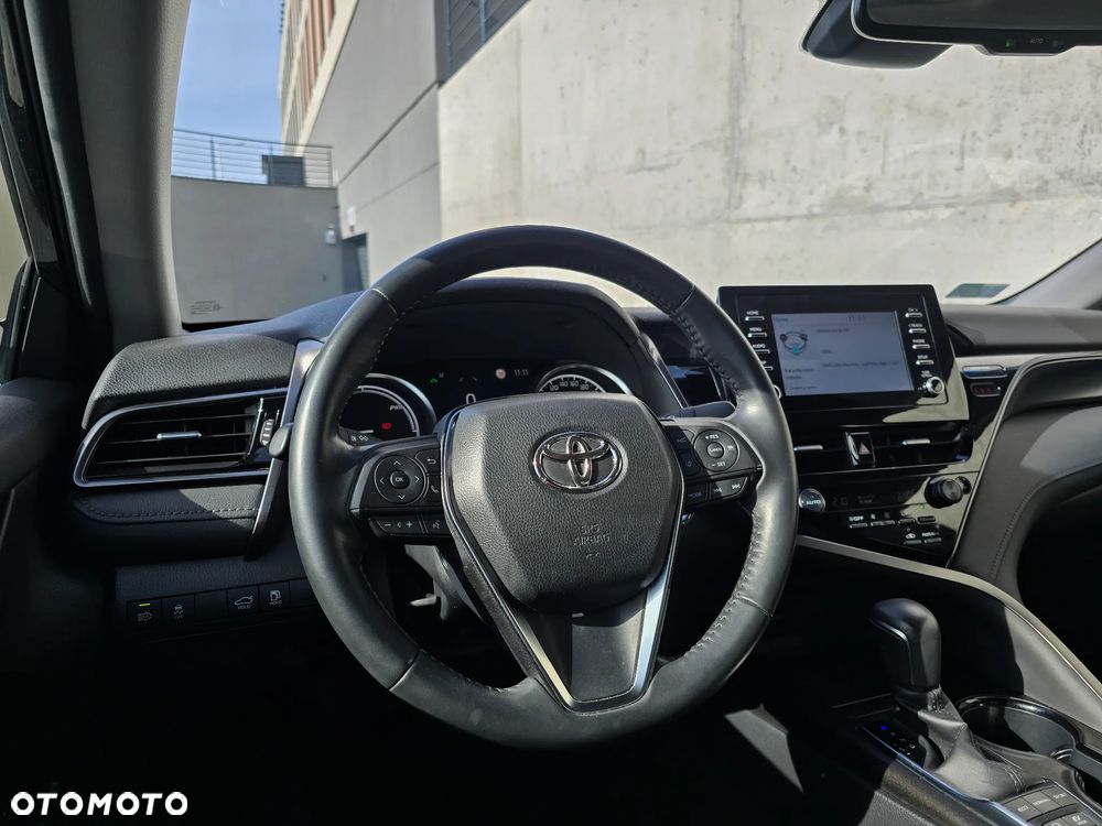 Toyota Camry 2.5 Hybrid Comfort CVT - 18