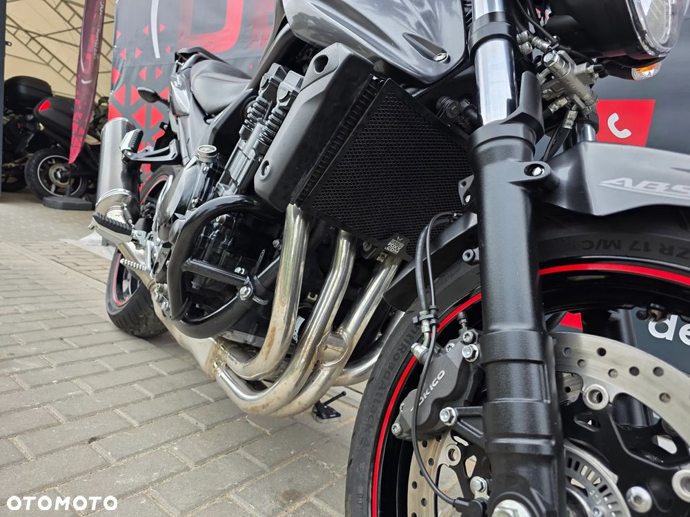 Suzuki Bandit - 27