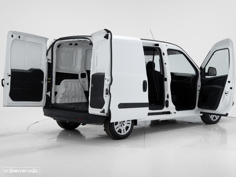 Fiat Doblo 1.6 MJ Easy 3L c/IVA - 4