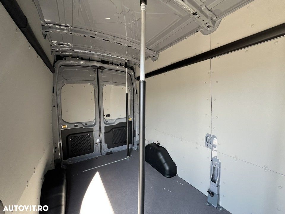 Ford Transit - 19
