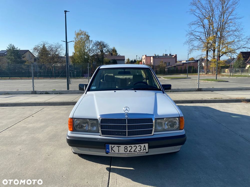 Mercedes-Benz W201 (190) - 8