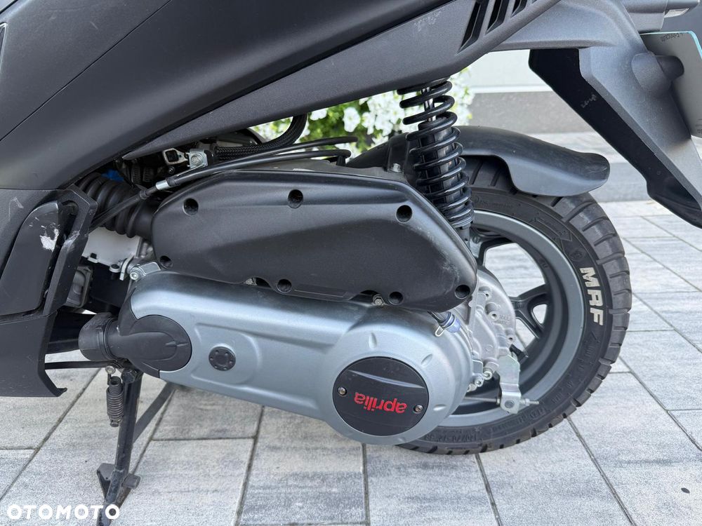 Aprilia SR - 8