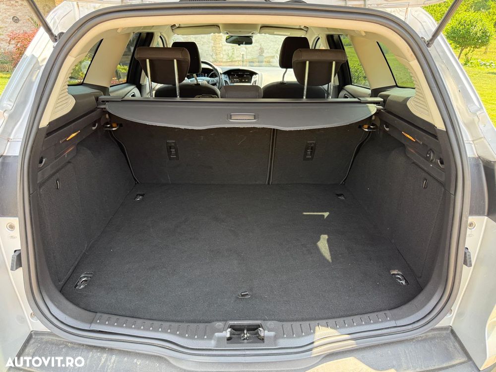 FORD Focus 2015 — imagine 12