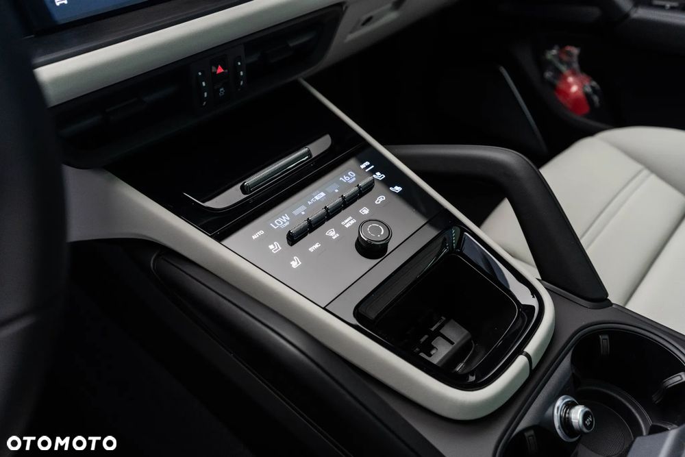 Porsche Cayenne Black Edition - 23