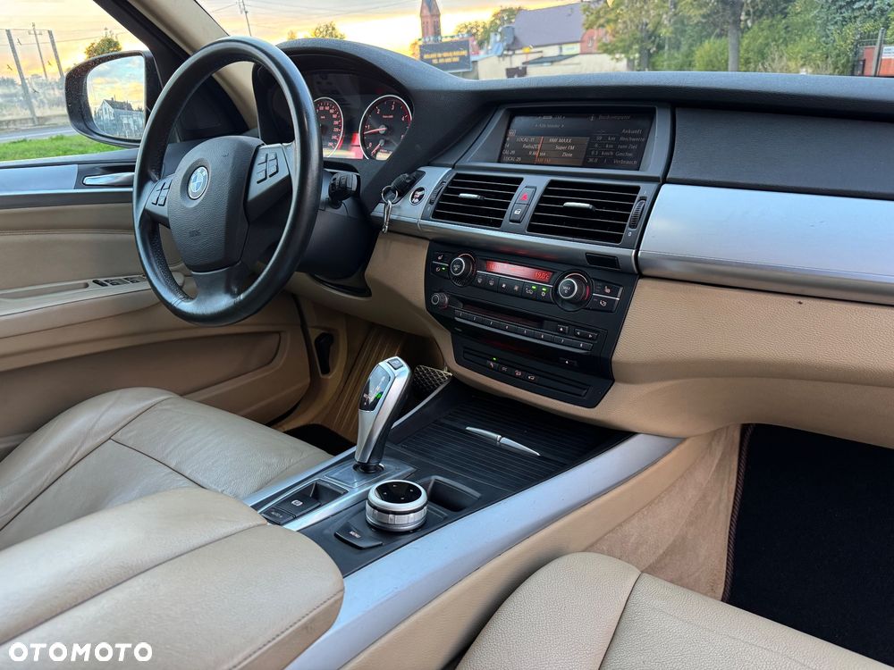 BMW X5 xDrive30d - 16