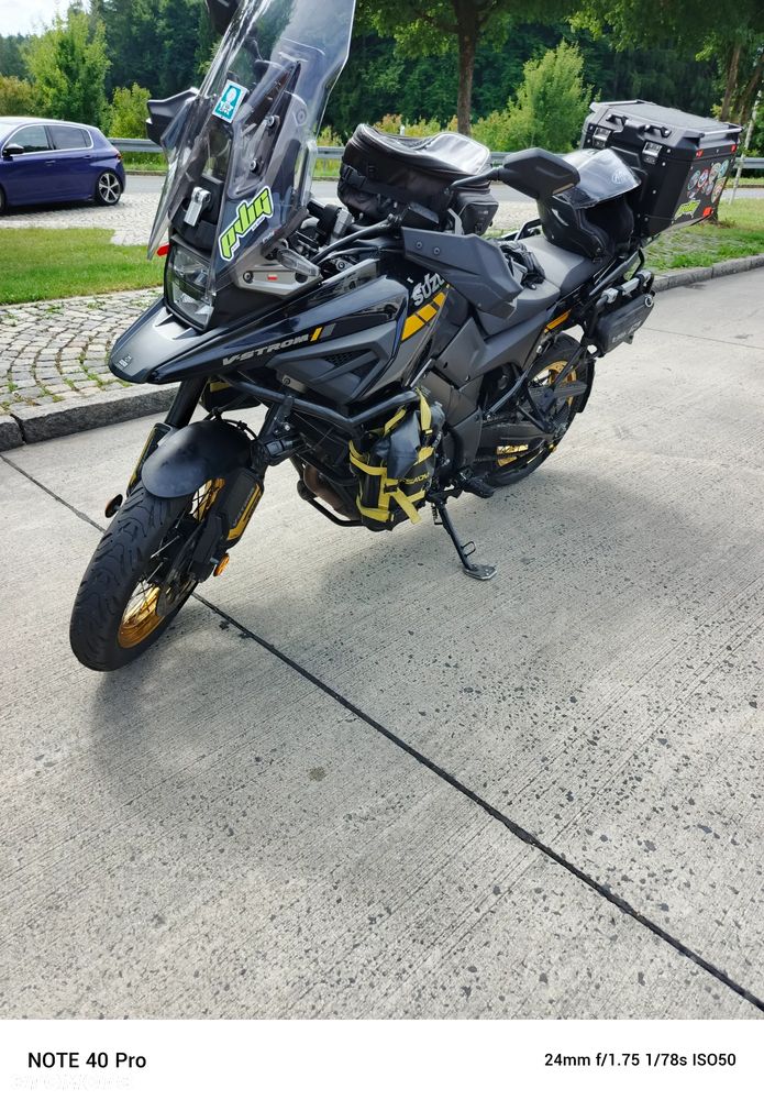 Suzuki V-STROM - 12