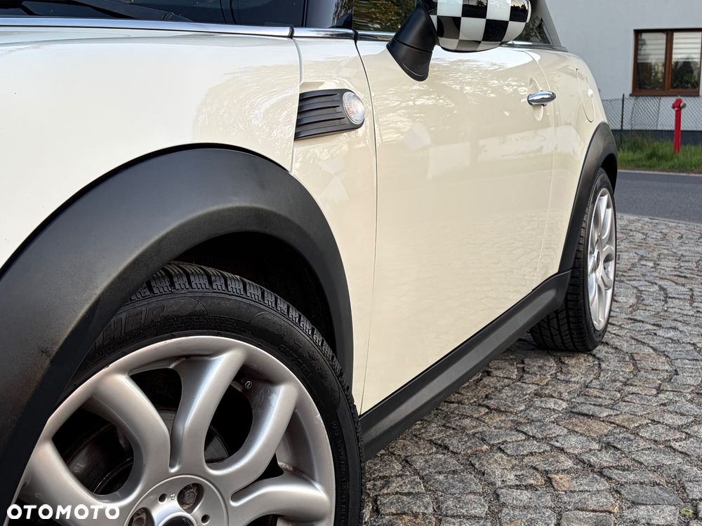 MINI Cooper 50 Mayfair - 14