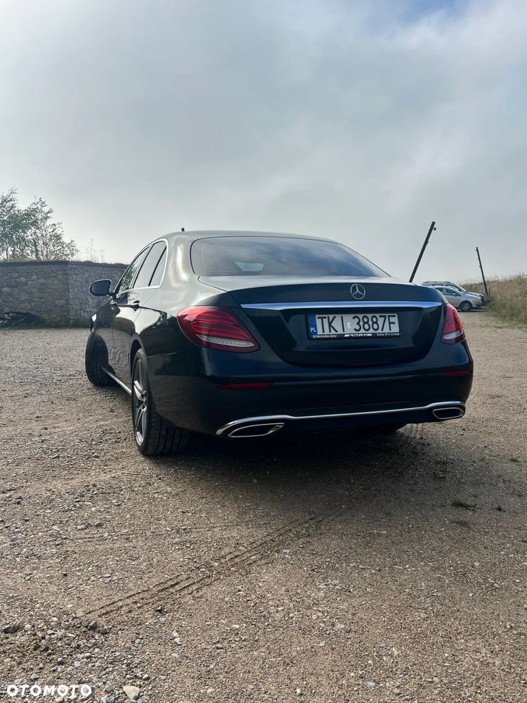 Mercedes-Benz Klasa E 220 d T 9G-TRONIC - 6