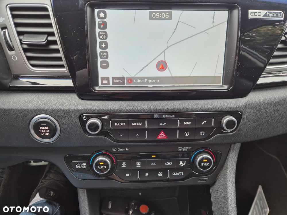 Kia Niro 1.6 GDI Hybrid Business Line - 20