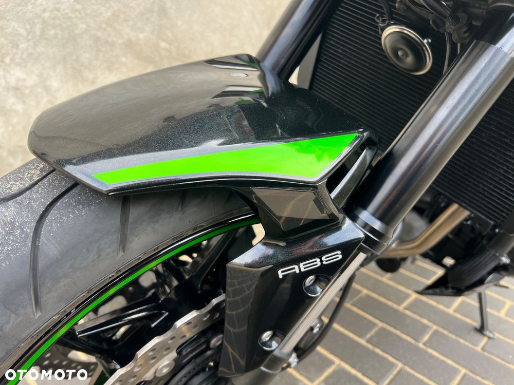 Kawasaki Z 900 - 19