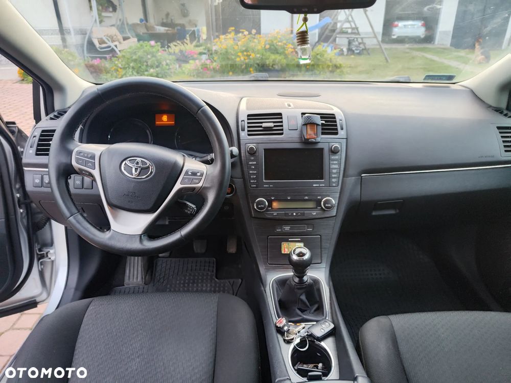Toyota Avensis 2.0 D-4D 2010 - 10