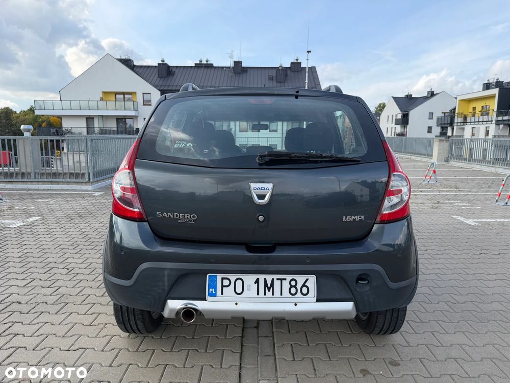 Dacia Sandero - 5