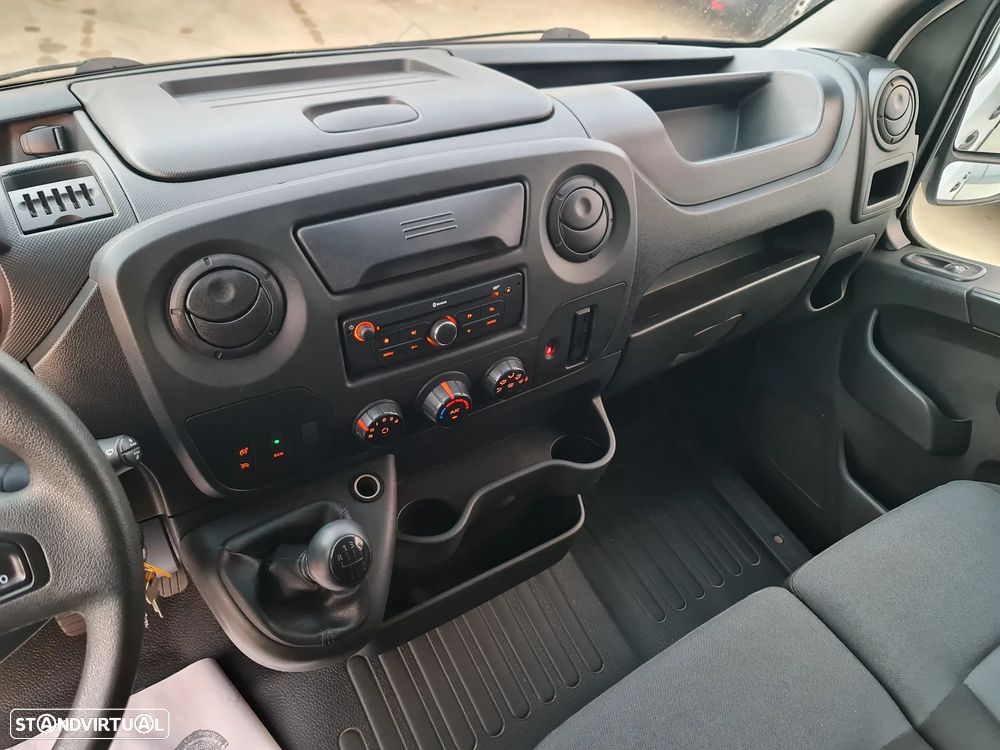 Renault Master 2.3Dci L1H1 *Ac/ Sensores/ com IVA DEDUTÍVEL - 32
