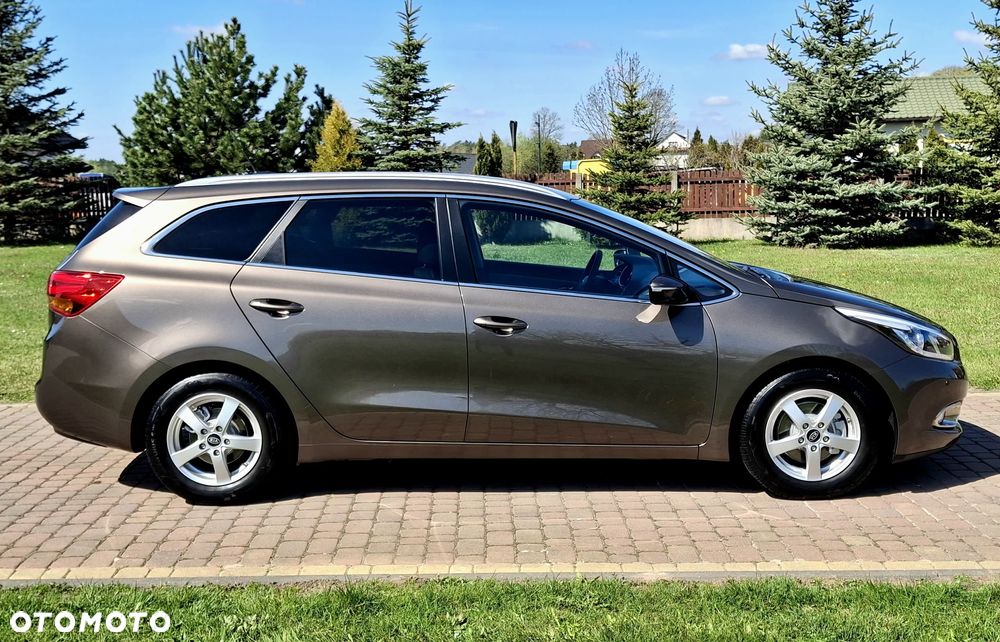 Kia Ceed 1.6 GDI Platinum Edition - 4