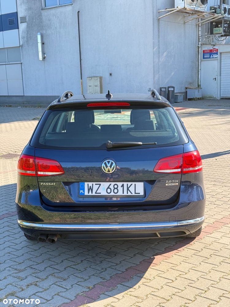 Volkswagen Passat 2.0 TDI Comfortline - 5