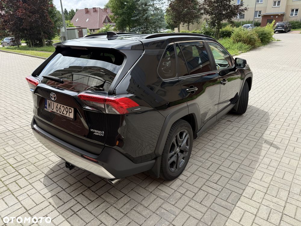 Toyota RAV4 - 8