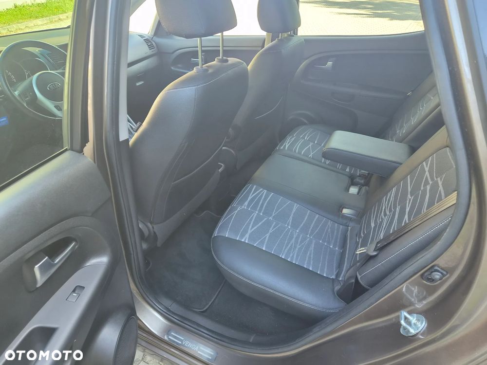 Kia Venga 1.6 CVVT Automatik Platinum Edition - 12