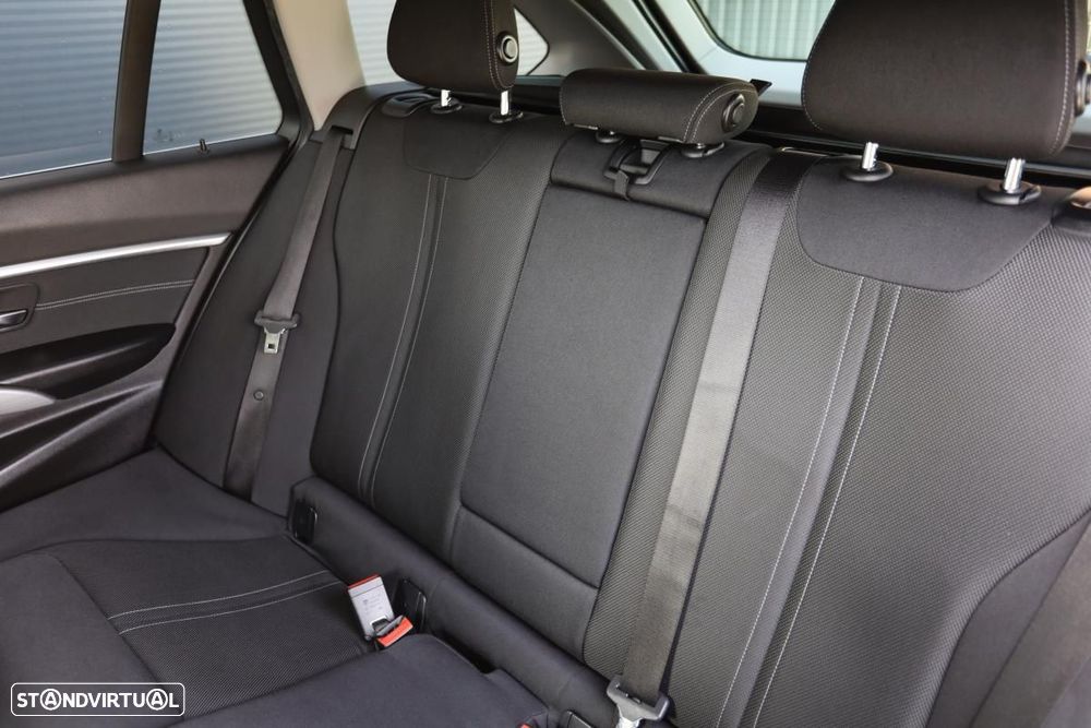 BMW 318 d Line Sport Auto - 19