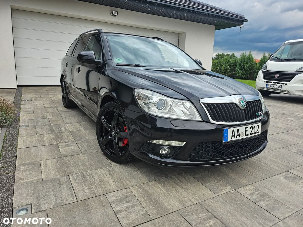Skoda Octavia 2.0 TDI CR DPF DSG RS - 1