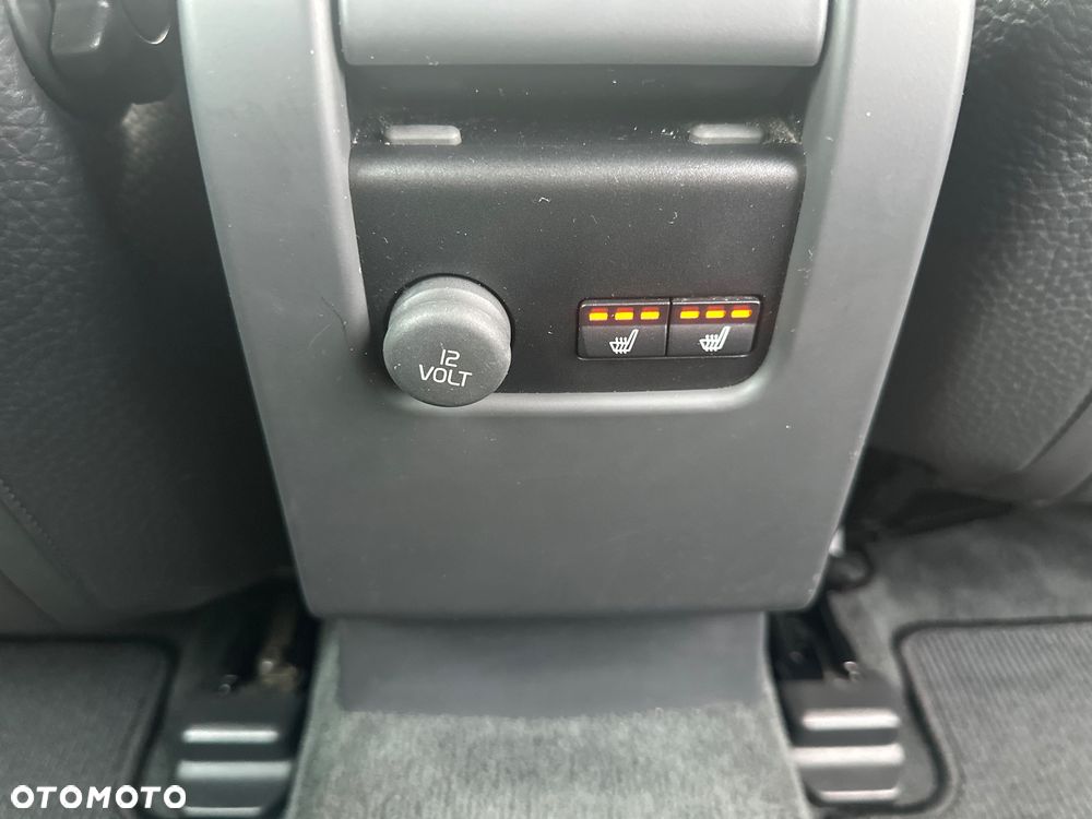 Volvo V60 D6 AWD Plug-in Hybrid Summum - 18