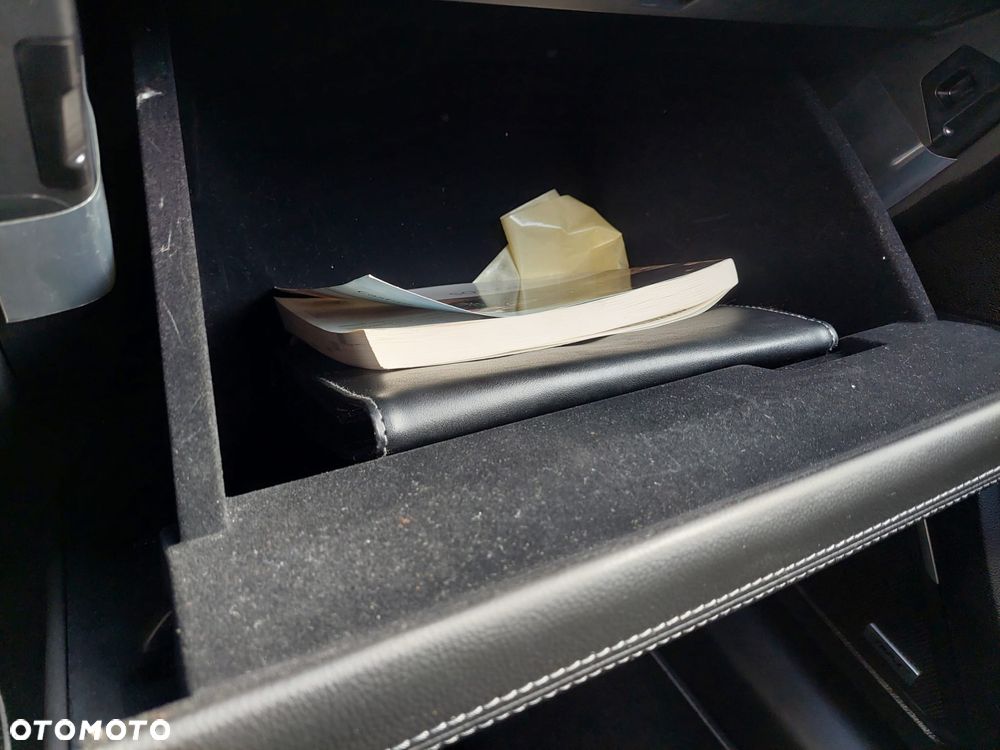 Renault Koleos 2.0 Blue dCi Initiale Paris 4x4 X-Tronic - 24