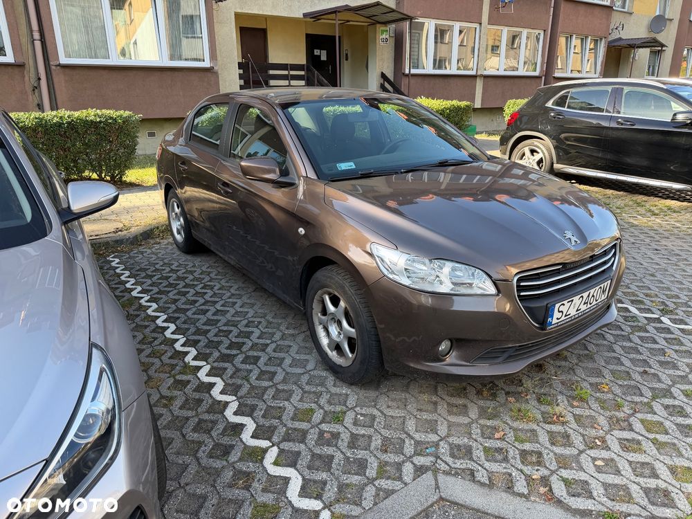 Peugeot 301 1.2 Pure Tech Active - 3