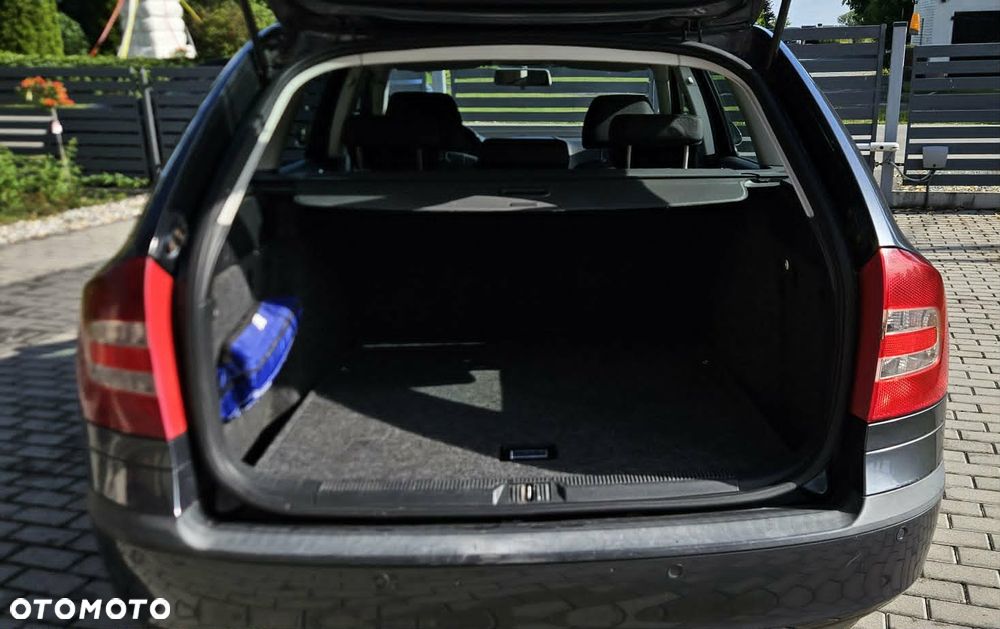 Skoda Octavia 1.6 Style - 11