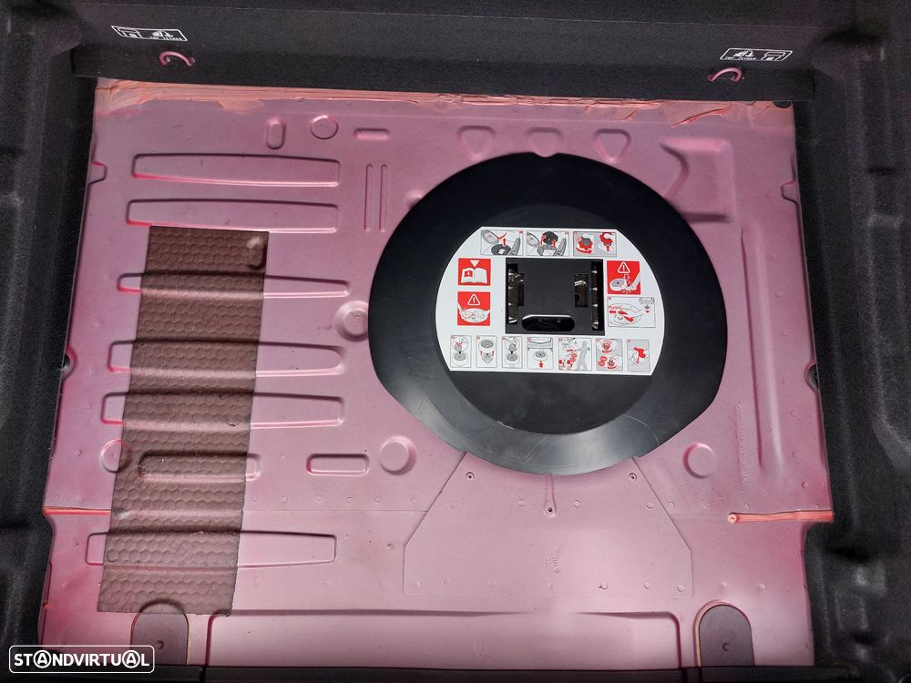 Renault Clio Sport Tourer 0.9 TCe Limited Edition - 33