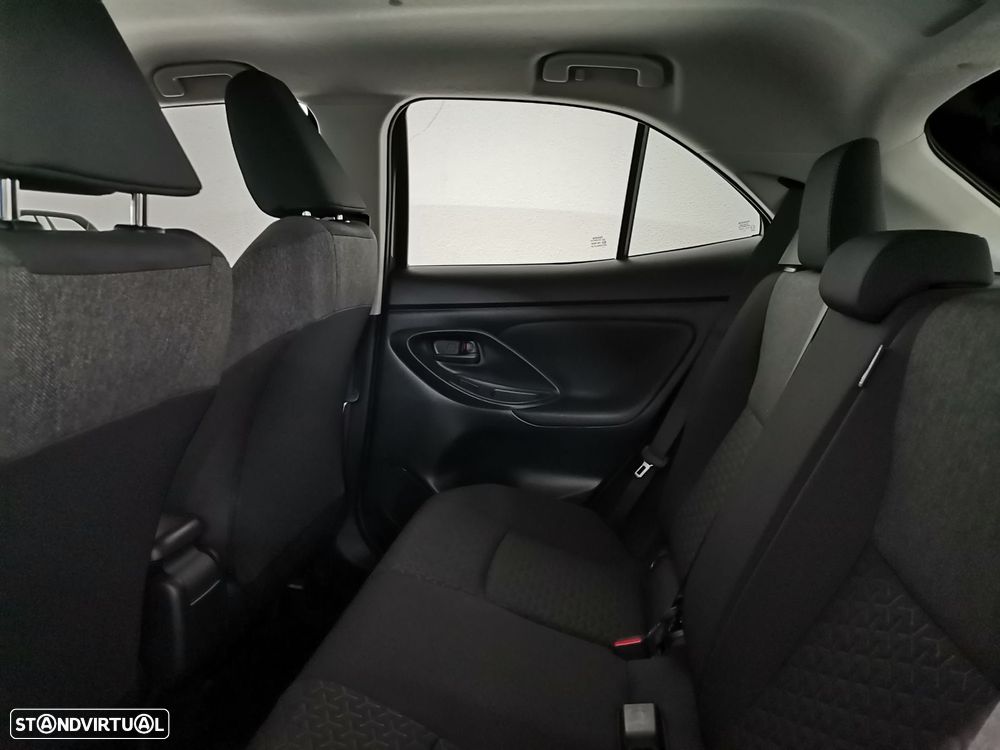 Toyota Yaris Cross 1.5 HDF Comfort Plus - 11