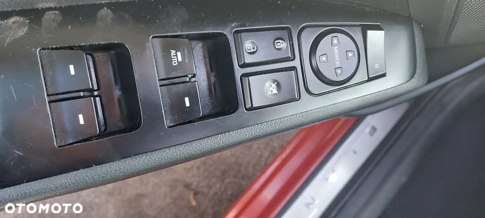 Hyundai Elantra - 17