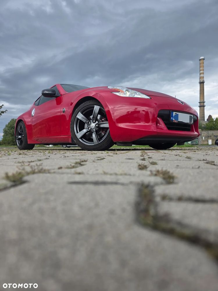 Nissan 370 Z - 2