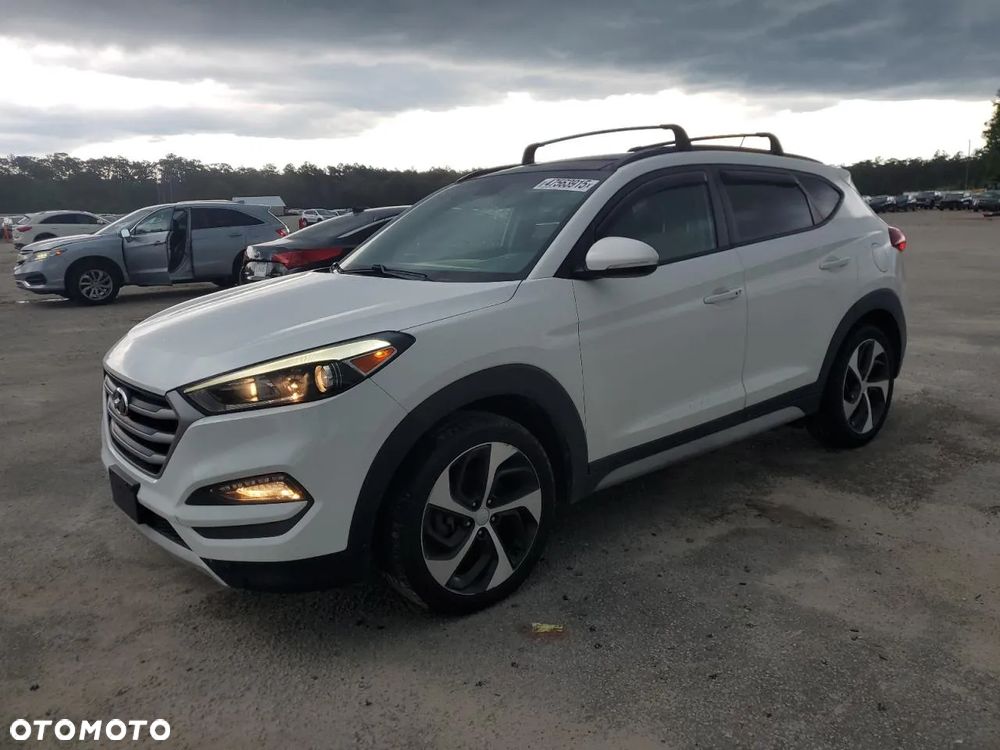 Hyundai Tucson - 1