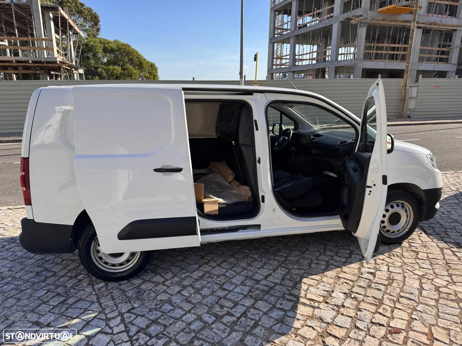 Toyota PROACE CITY CAIXA/MONOVOLUME 1.5 D-4D 100 - 7