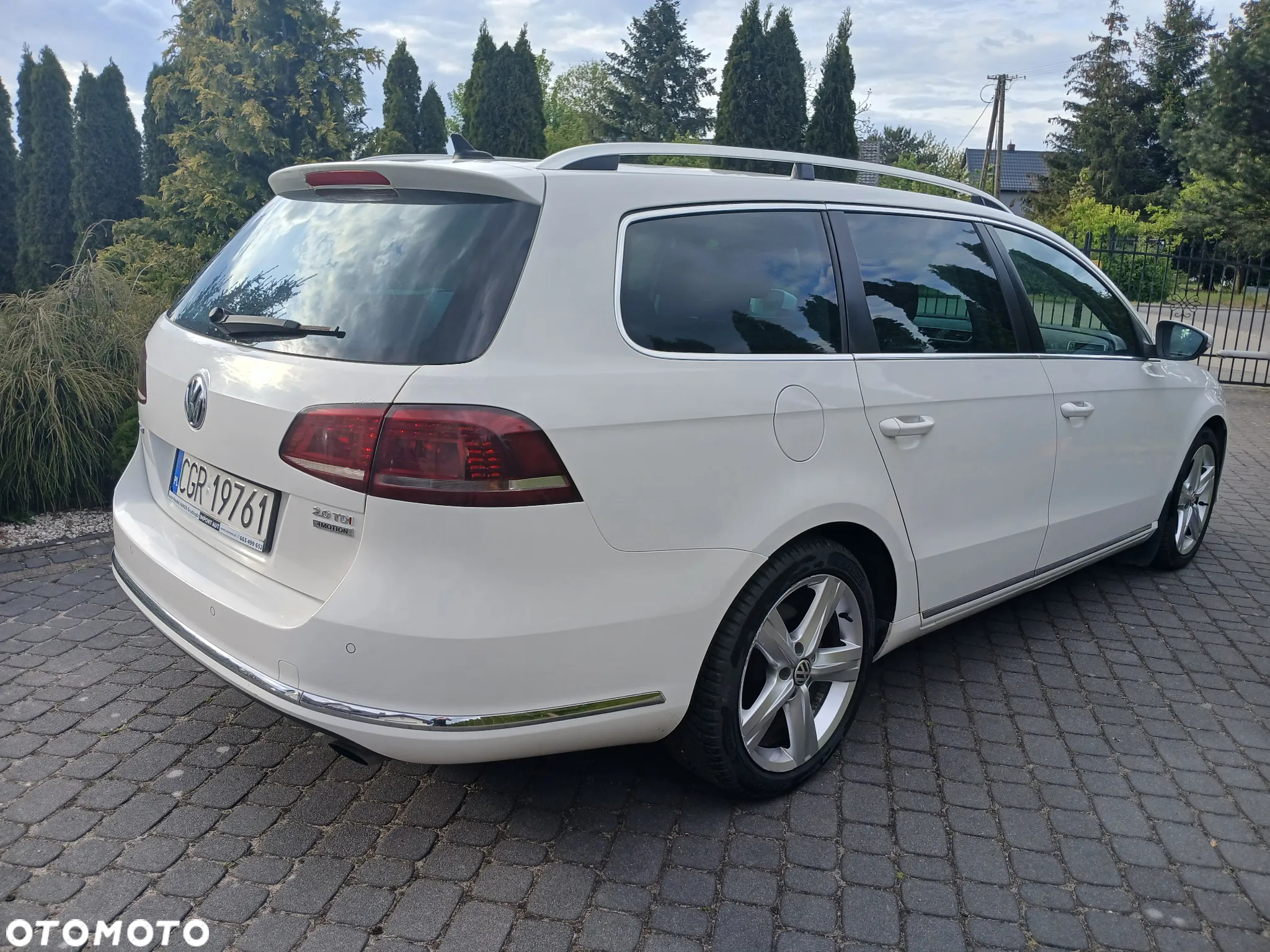 Volkswagen Passat Variant 2.0 TDI DSG BlueMotion Technology Highline - 11
