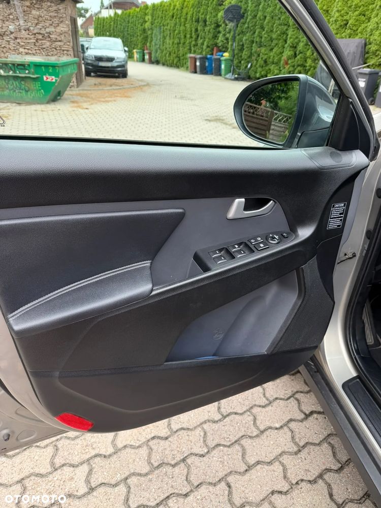 Kia Sportage 1.7 CRDI L 2WD - 23