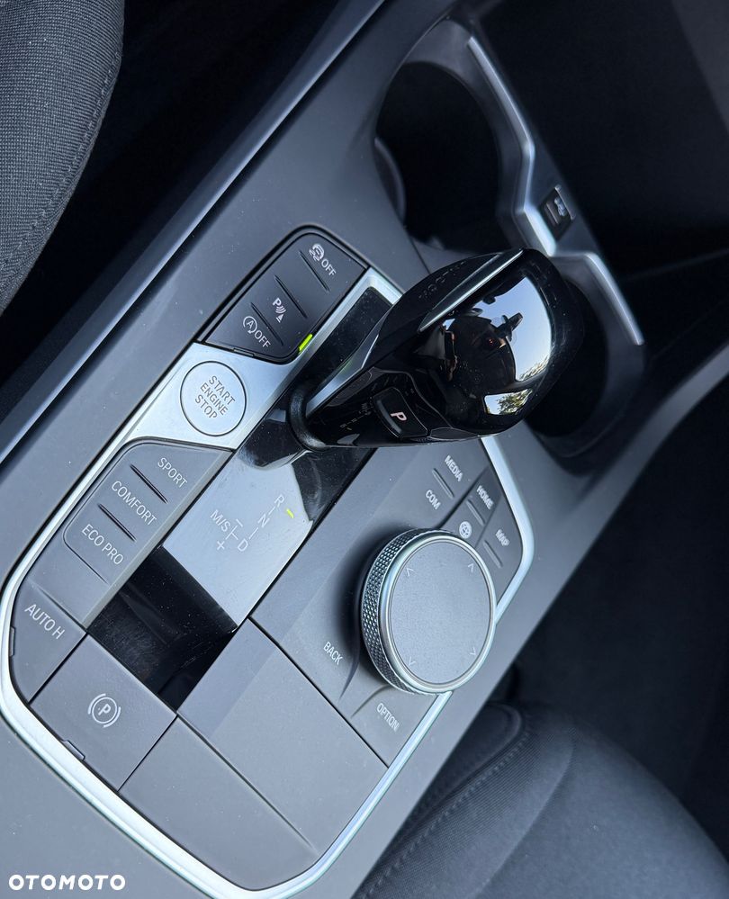 BMW Seria 1 118i Sport Line - 26