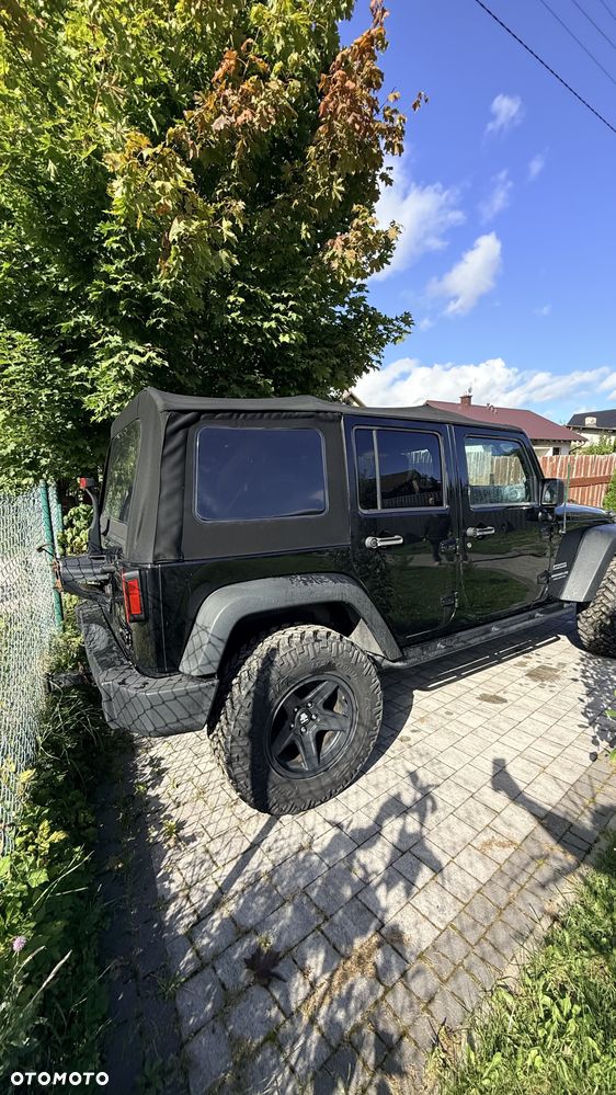 Jeep Wrangler - 27