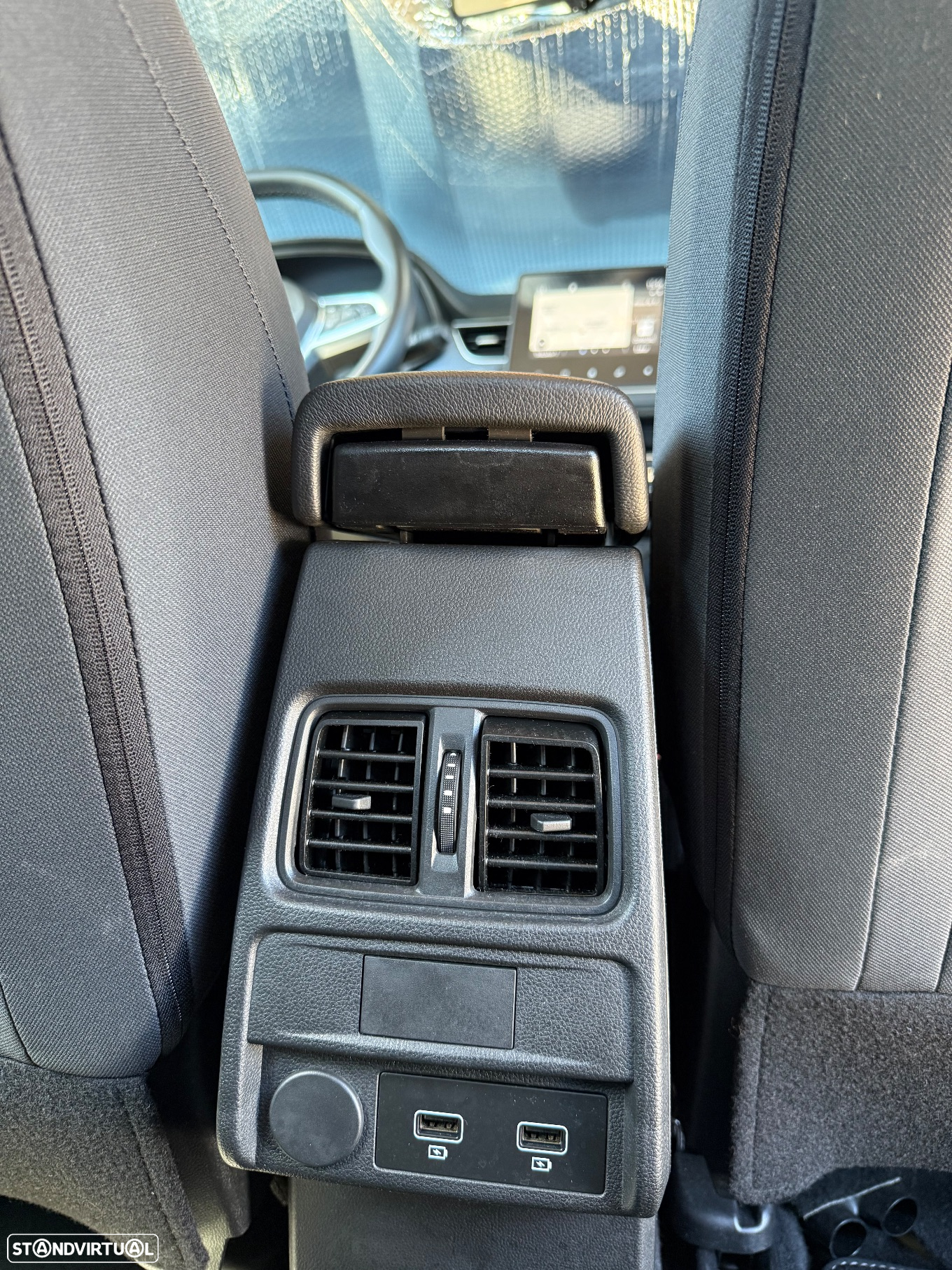 Renault Arkana 1.6 E-Tech Intens - 17